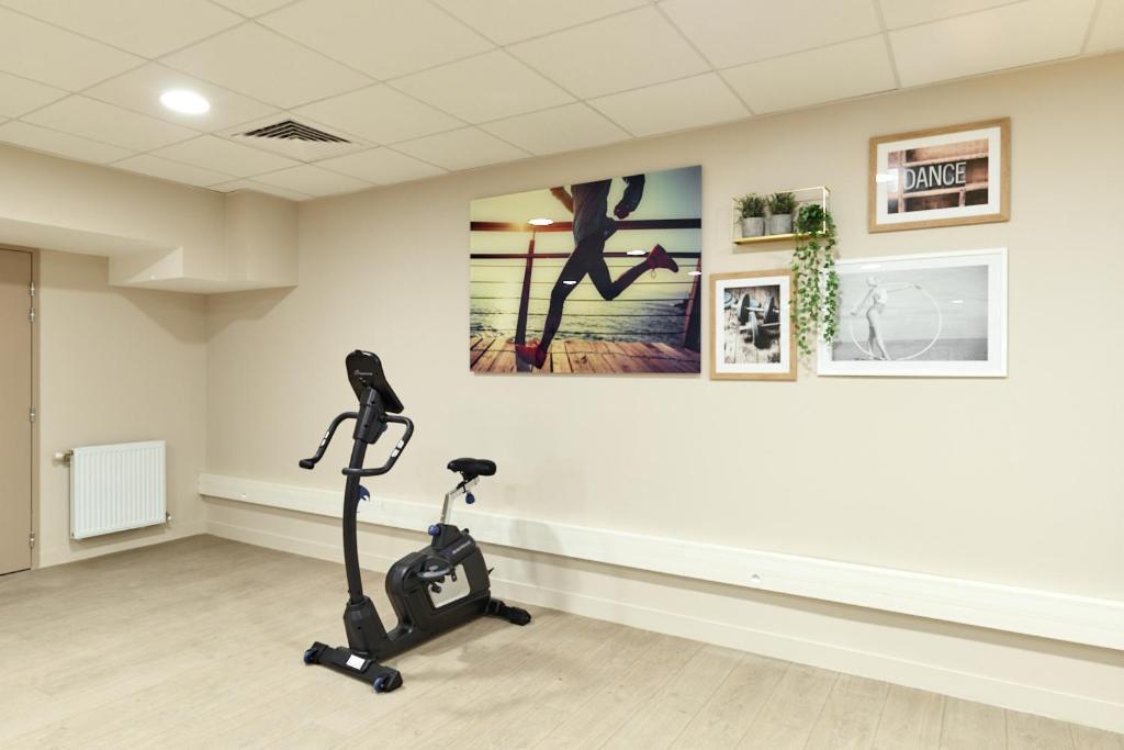 Zenao Appart'Hotels Suresnes Bagian luar foto